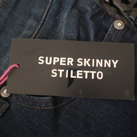 Torrid stiletto jeans - Picture 3 of 3